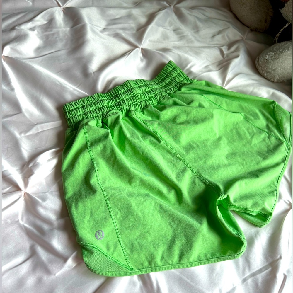 Lululemon Hotty Hot shorts